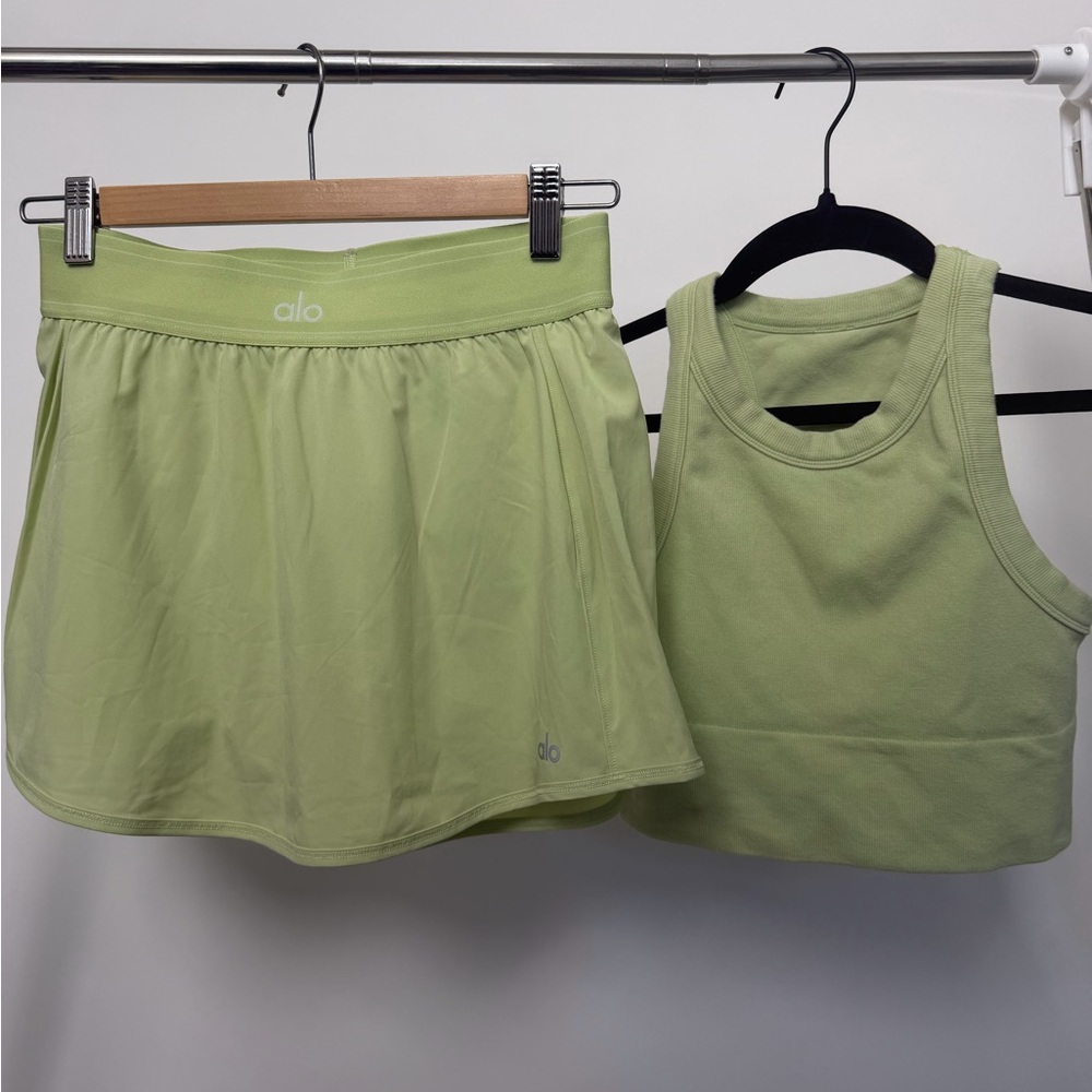 Alo set match point skirt and seamless bra tank